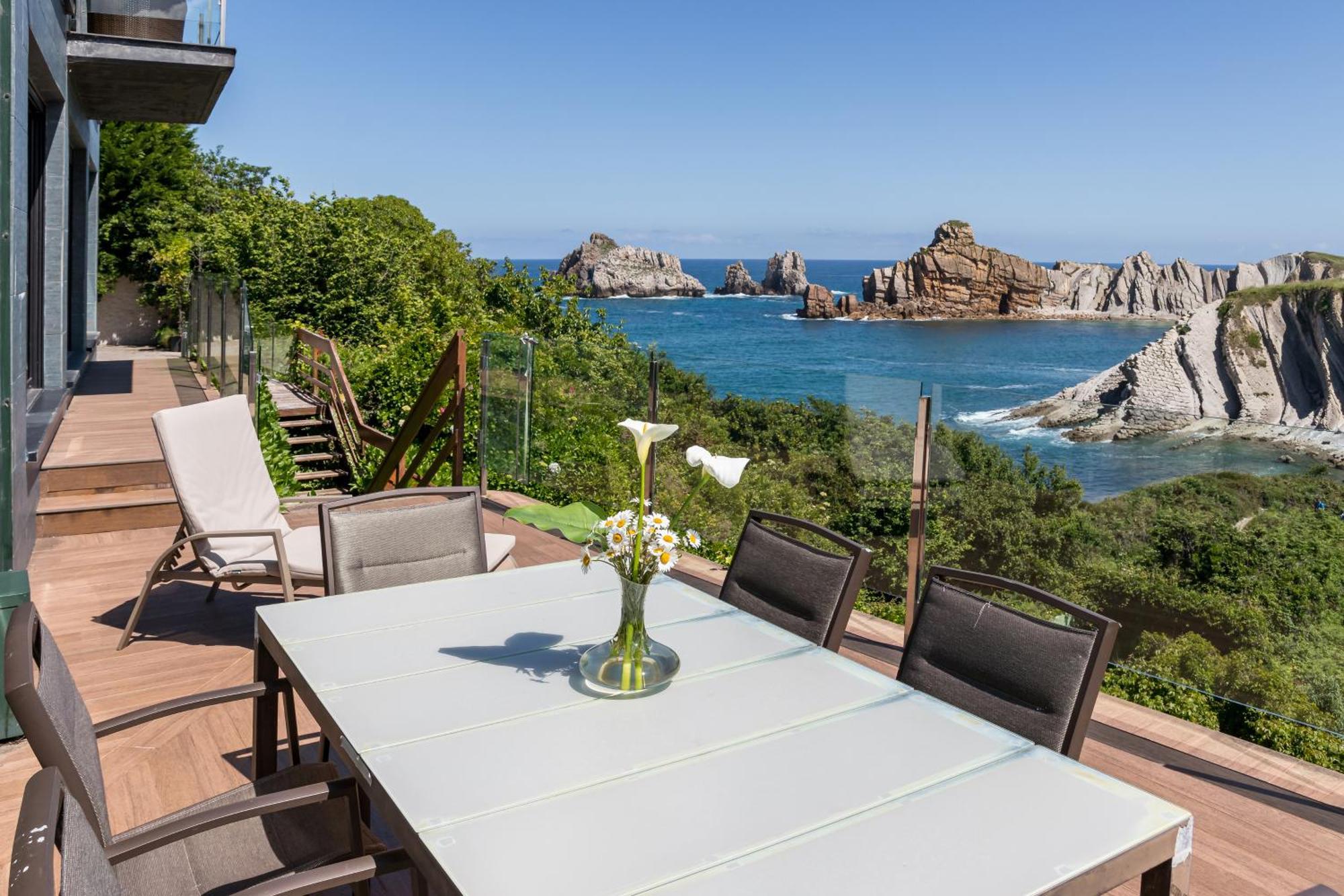 Espectacular villa al borde del mar Liencres Exterior foto